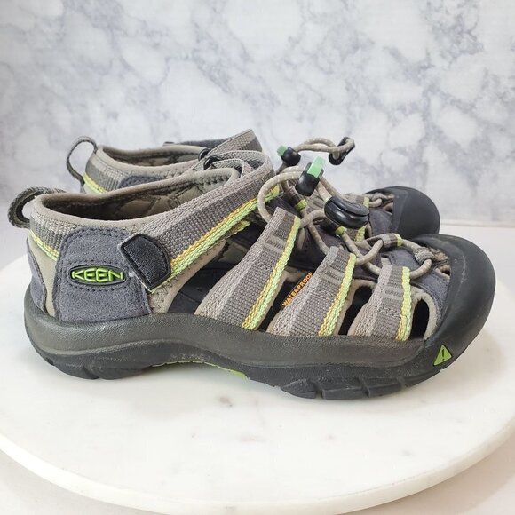 Keen‎ 1 Nylon Outdoor Shoes Gray Waterproof Adjustable Hiking Sandals Closed Toe - Picture 2 of 9
